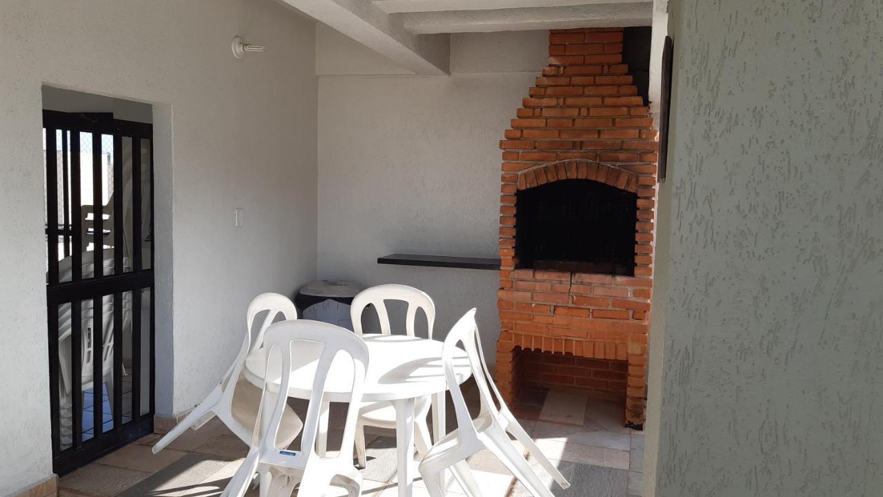 500M Da Praia, Predio Cm Piscina, 1Garagem, Wi-Fi 300 Mbps, Centro De Guaruja, Proximo A Praia E Comercio, Horarios Check-In E Check-Out Flexiveis, Churrasqueira, 外观 照片